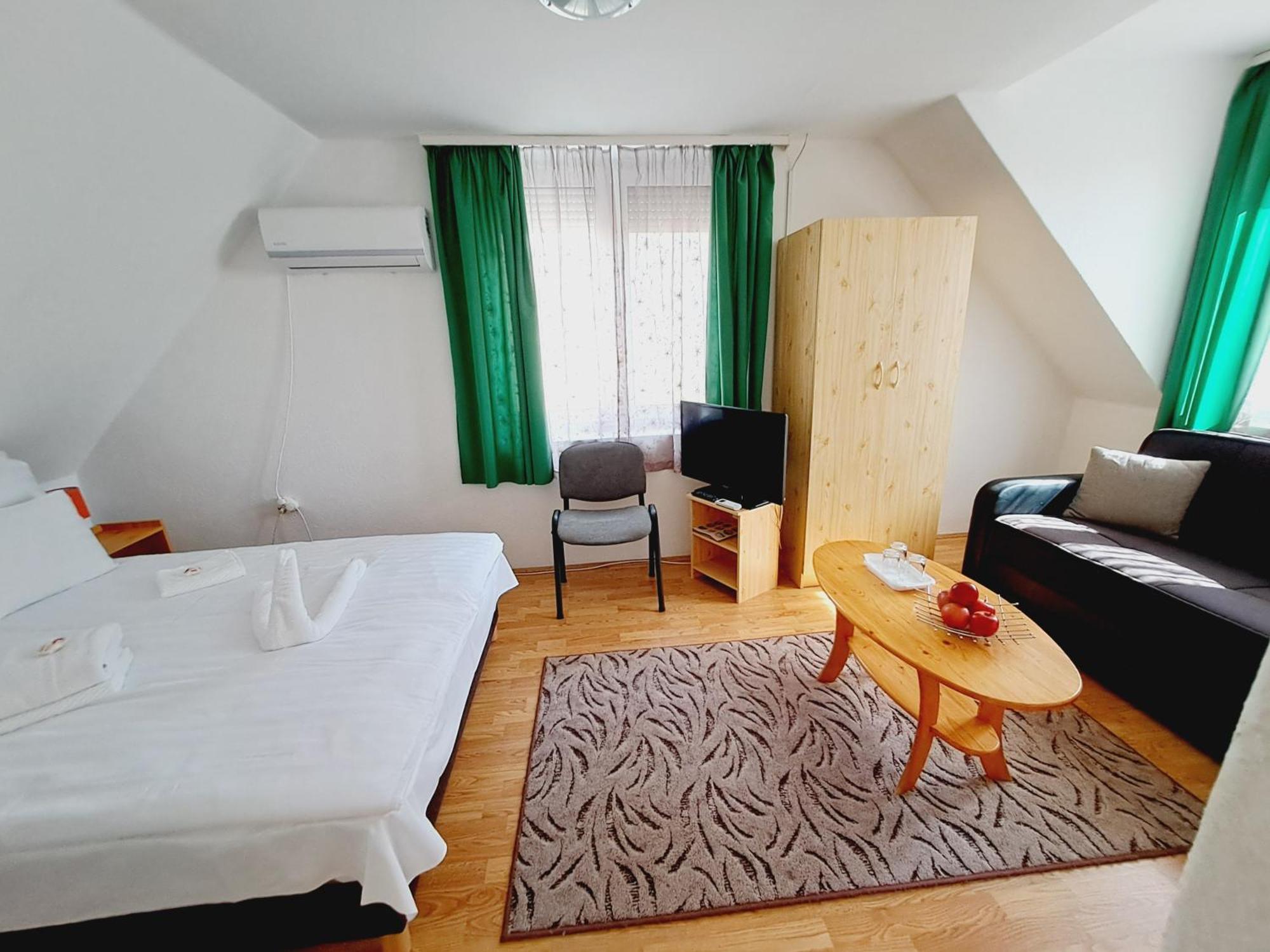 Palma Apartman Hajduszoboszlo Exterior photo