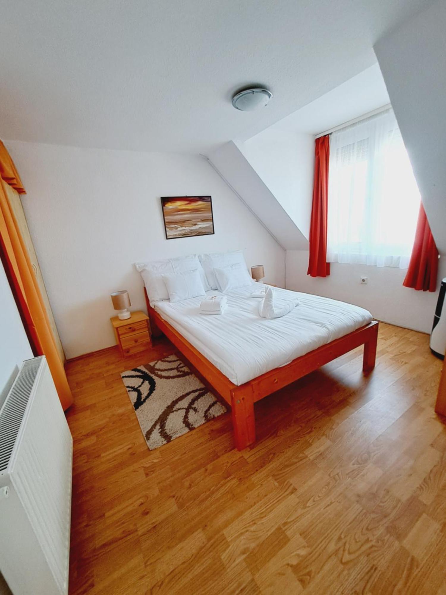Palma Apartman Hajduszoboszlo Exterior photo